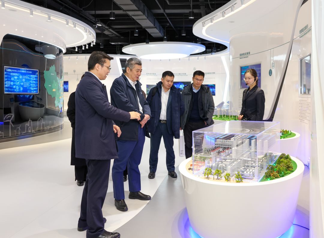 1701757234815078907.jpg 640 (1).jpg