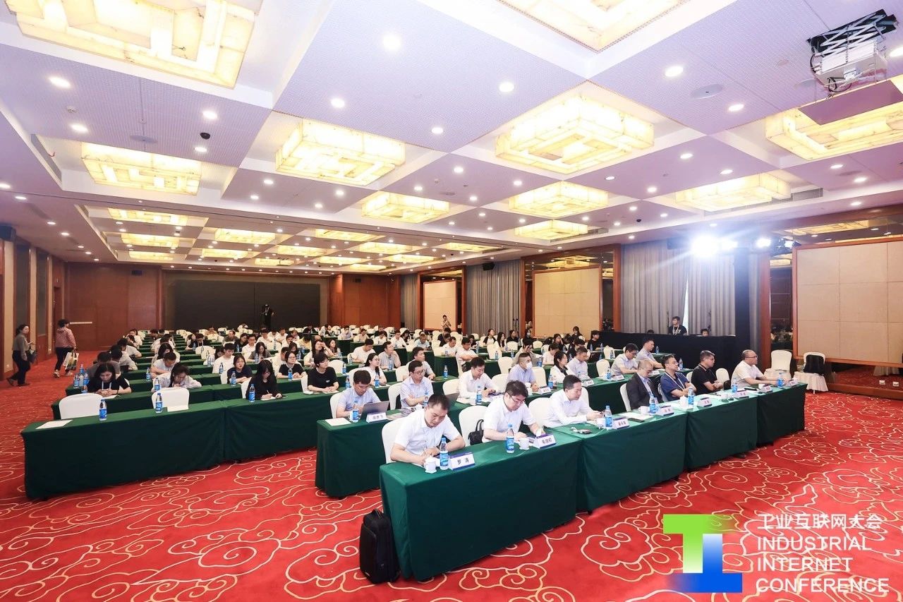 1749110443415017544.jpg 1749110443415017544.jpg